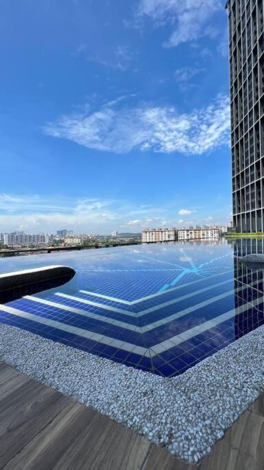 Cozy Aera Residence / Free Wi-Fi Netflix / Sunway Petaling Jaya Dış mekan fotoğraf