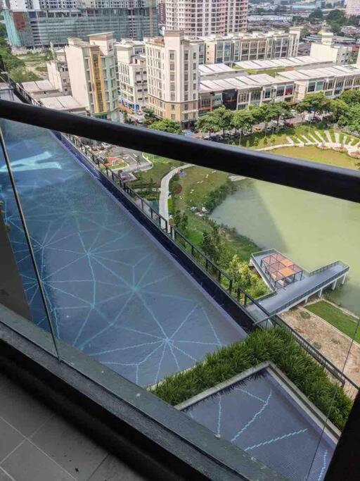 Cozy Aera Residence / Free Wi-Fi Netflix / Sunway Petaling Jaya Dış mekan fotoğraf